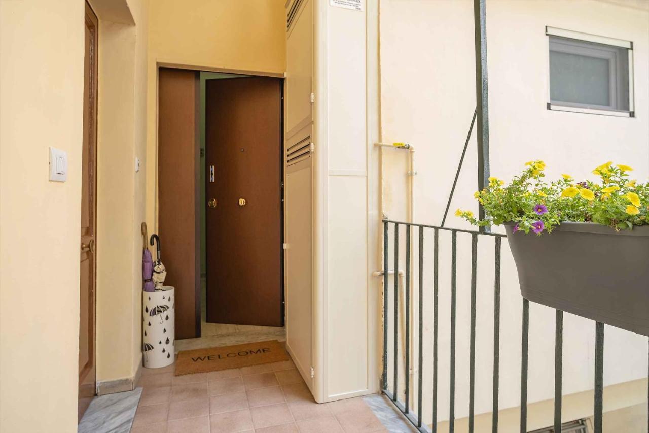 Taty Home Casa Vacanze Salerno Luaran gambar